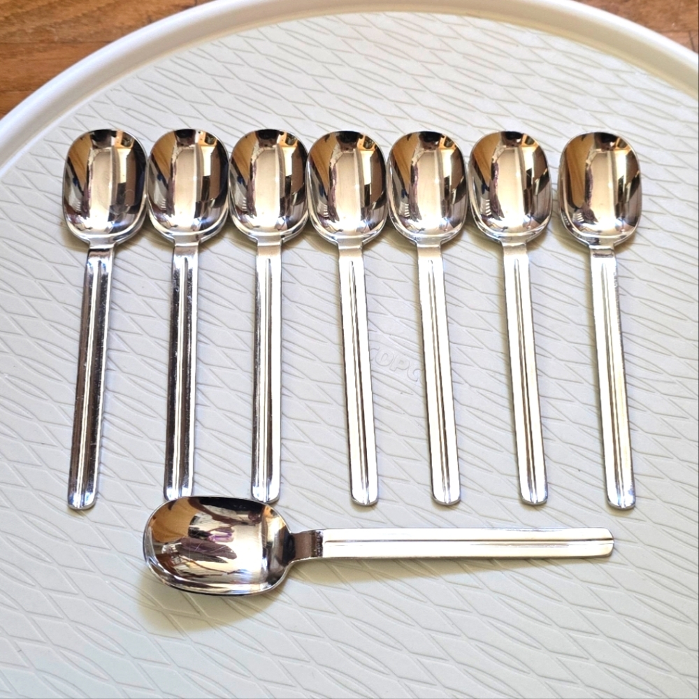 Set Of 8 Retroneu Infinite Stainless Dinner Spoons 18/8 Korea Flatware